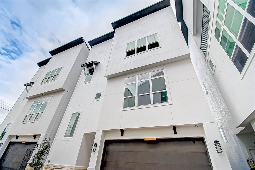Harmony Bayou homes in Houston, TX