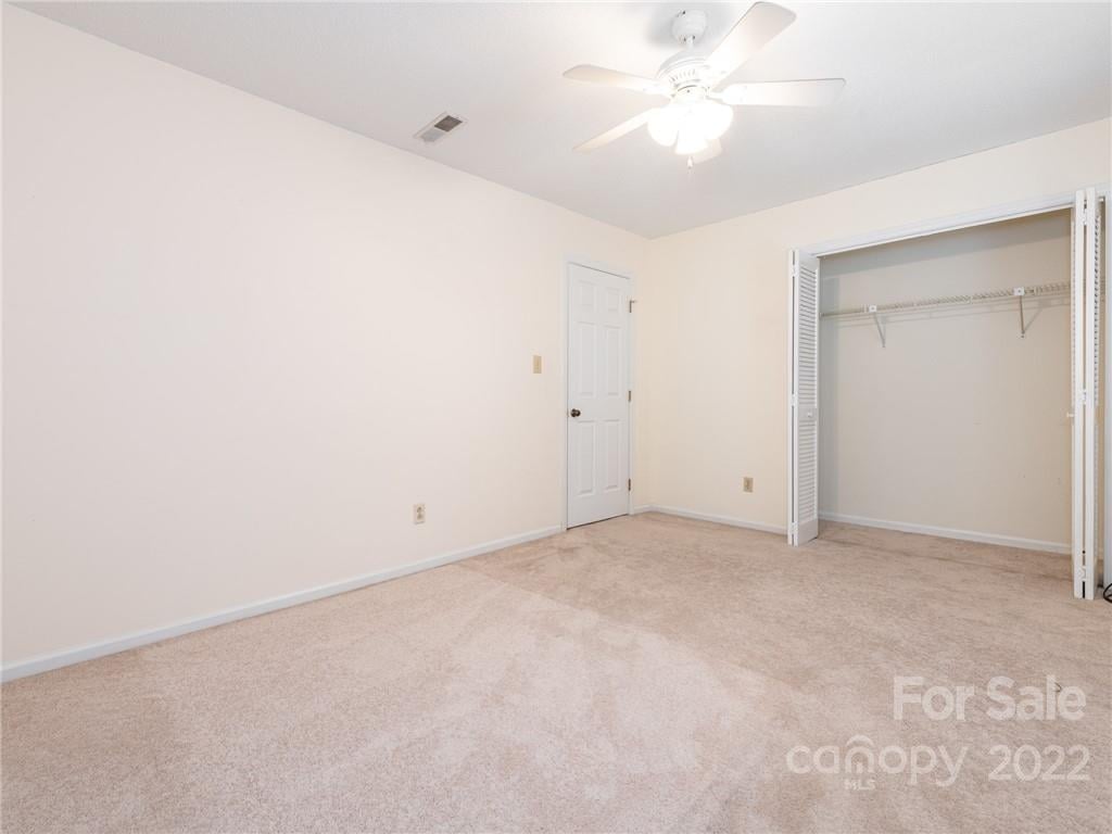 5400 Country Woods Dr