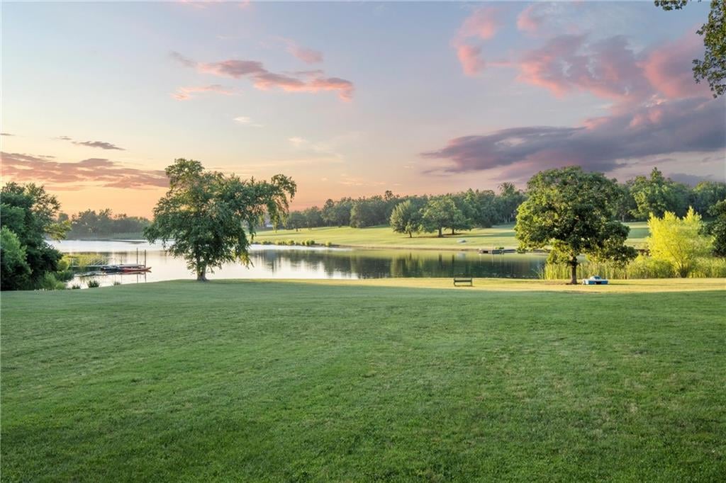 Luxury Lakefront Living at Lake Aluma in Oklahoma City - Wyatt Poindexter - The Agency OKC
