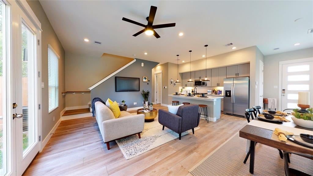 964 Highland Sound Ln