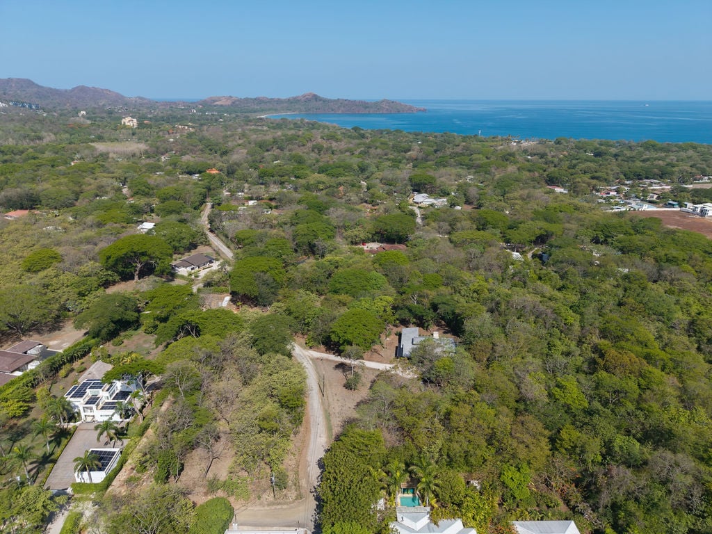 Casa Avalon |  New 4-Bedroom Home on 1.48-Acre Lot – Build 2 More Structures, Just Minutes from the Beach! 