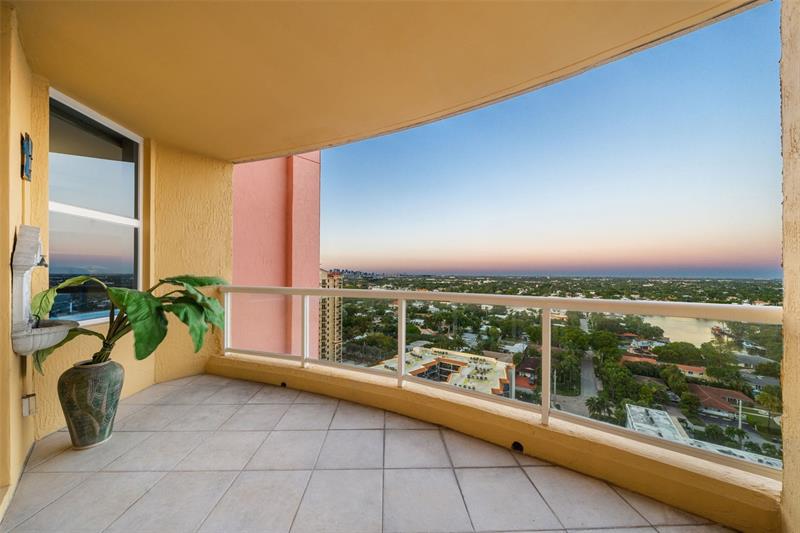 2100 N Ocean Blvd: Unit 18D