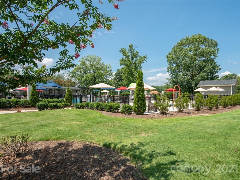 5552 Piper Glen Dr