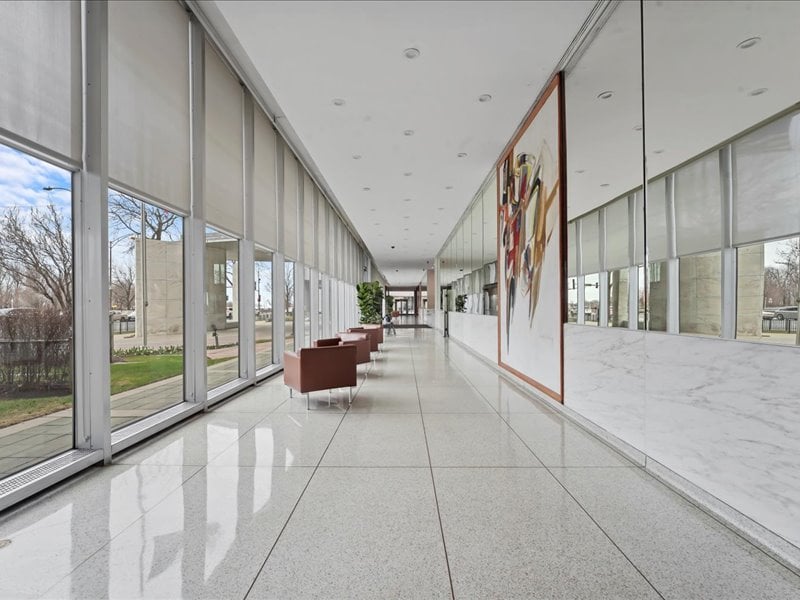 3600 N Lake Shore Dr #207, Chicago, IL 60613