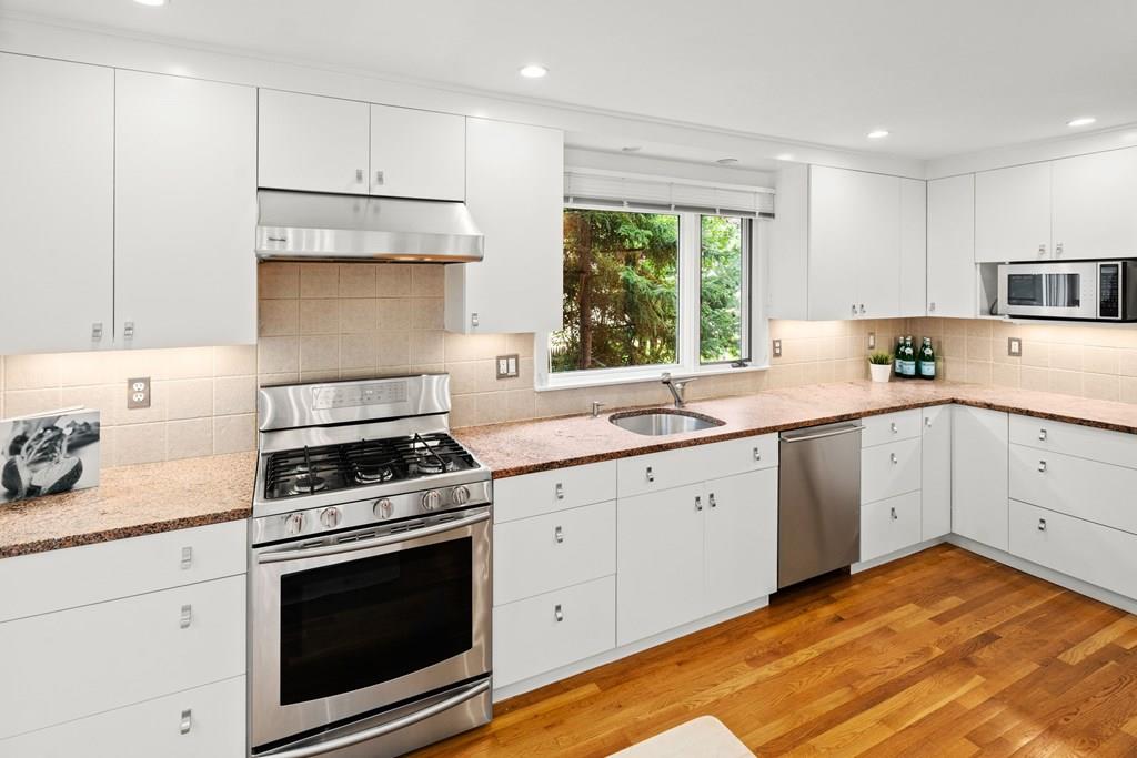 87 Gardner Rd