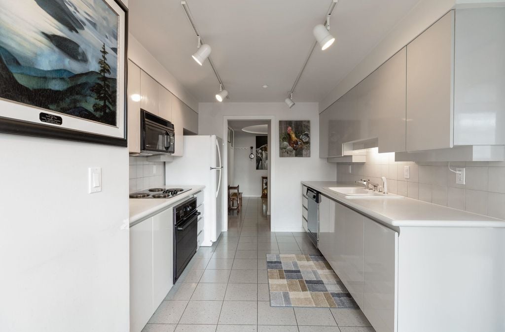 909 Burrard St, #2103
