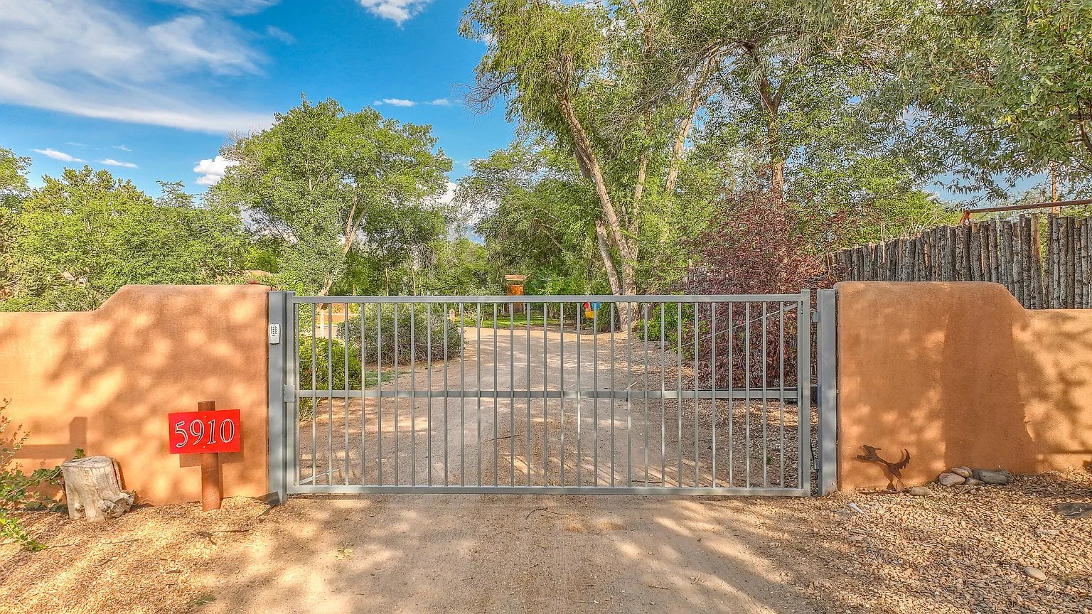 5910 Corrales Rd