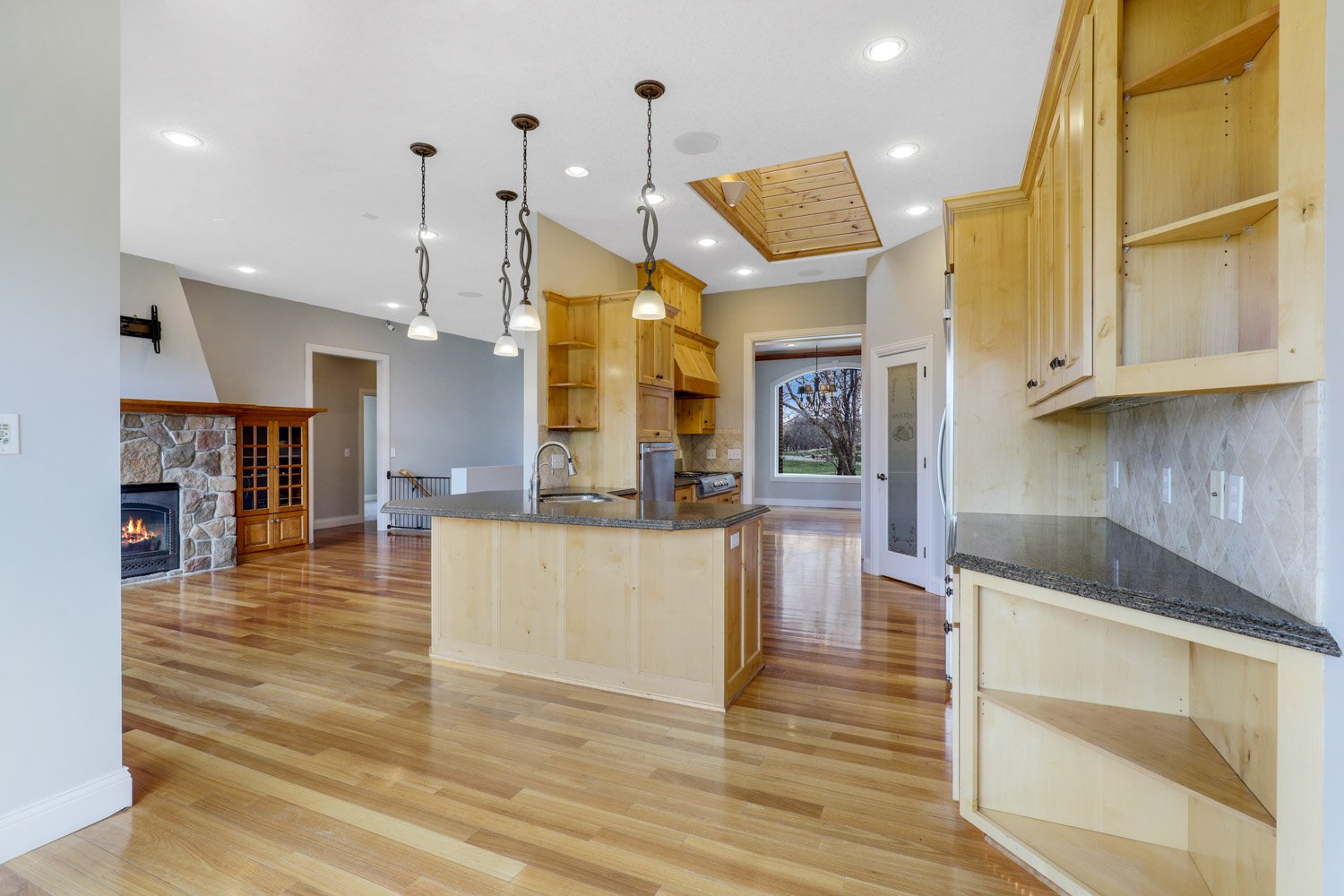 Exquisite Custom Built Rambler on the Refuge Golf Course