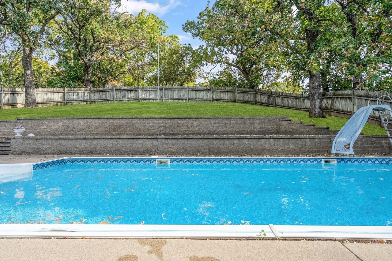 107 Belmont Rd