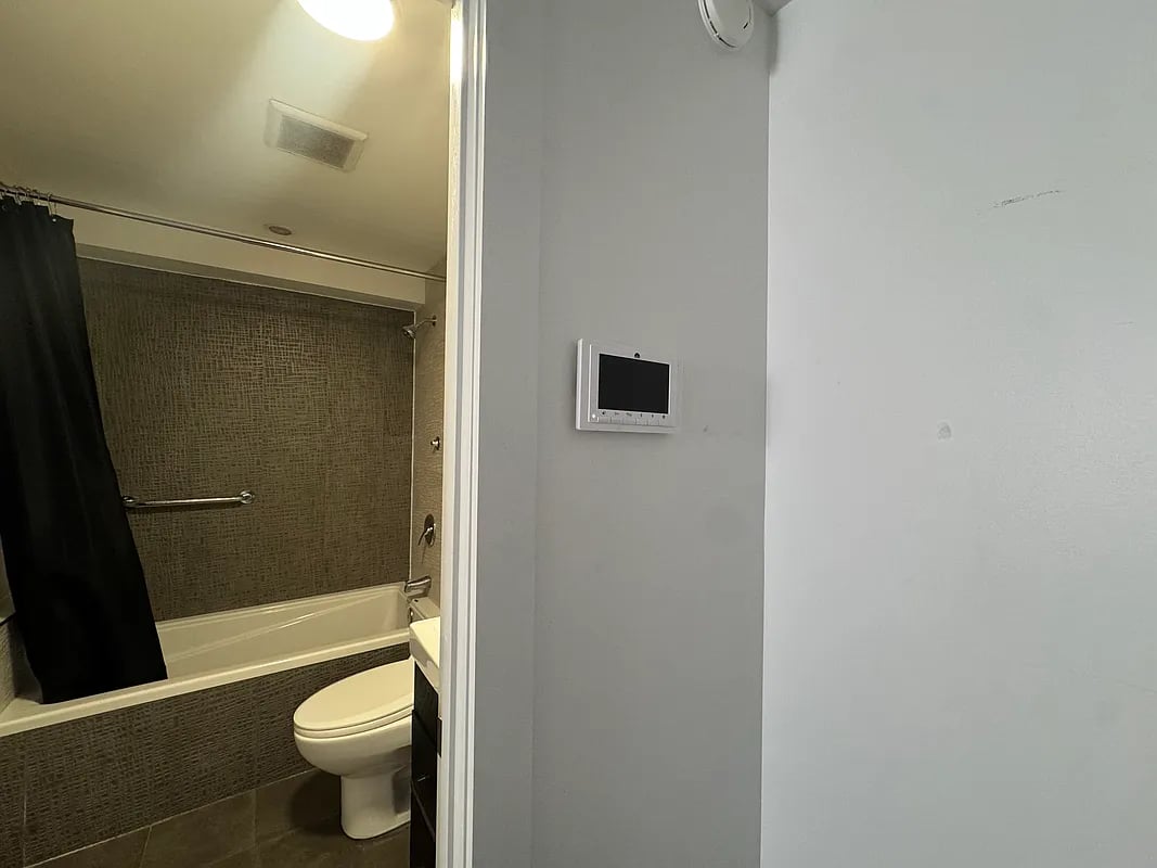 807 Quincy Street #1F