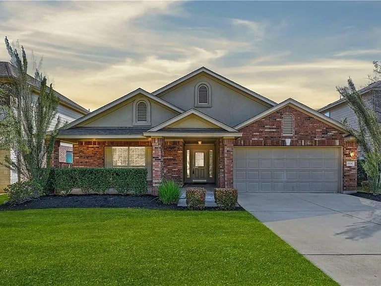 1506 Greenside Dr