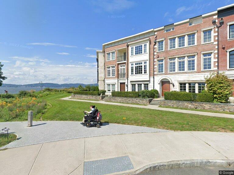 163 W Main St
