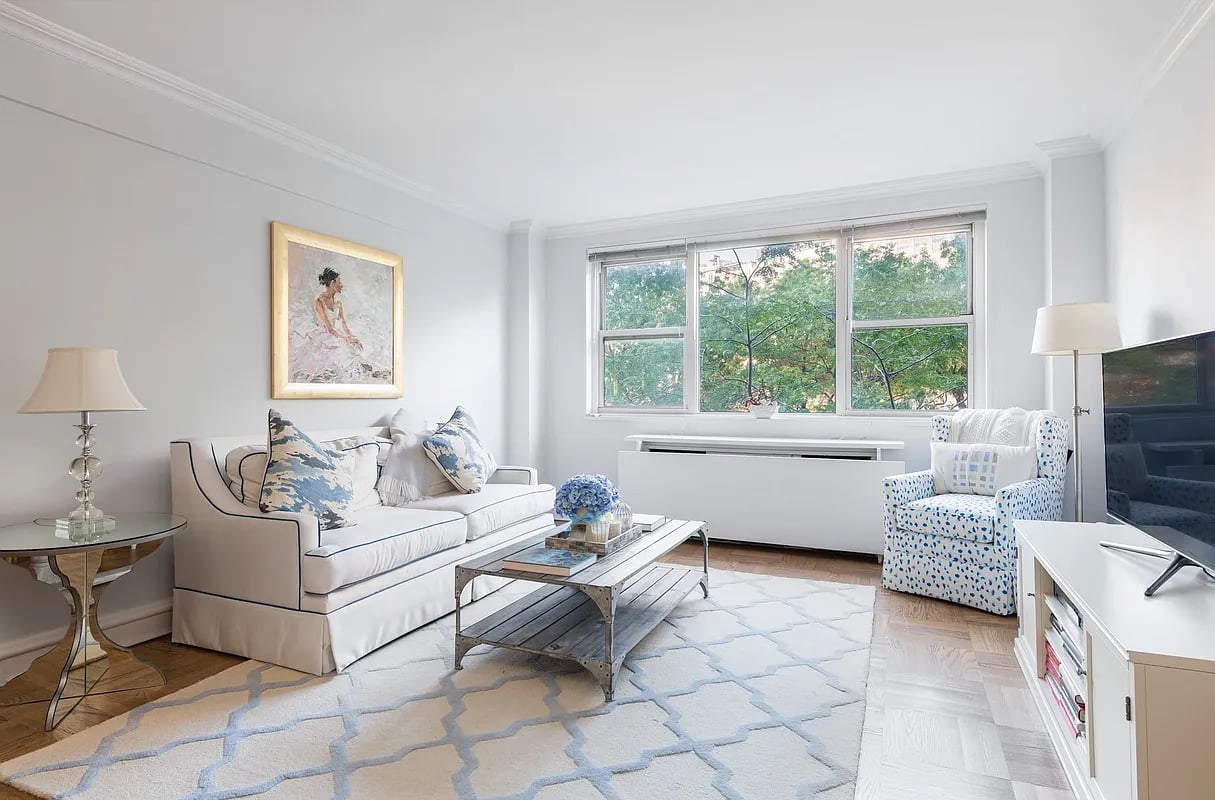 2 Horatio Street #3R