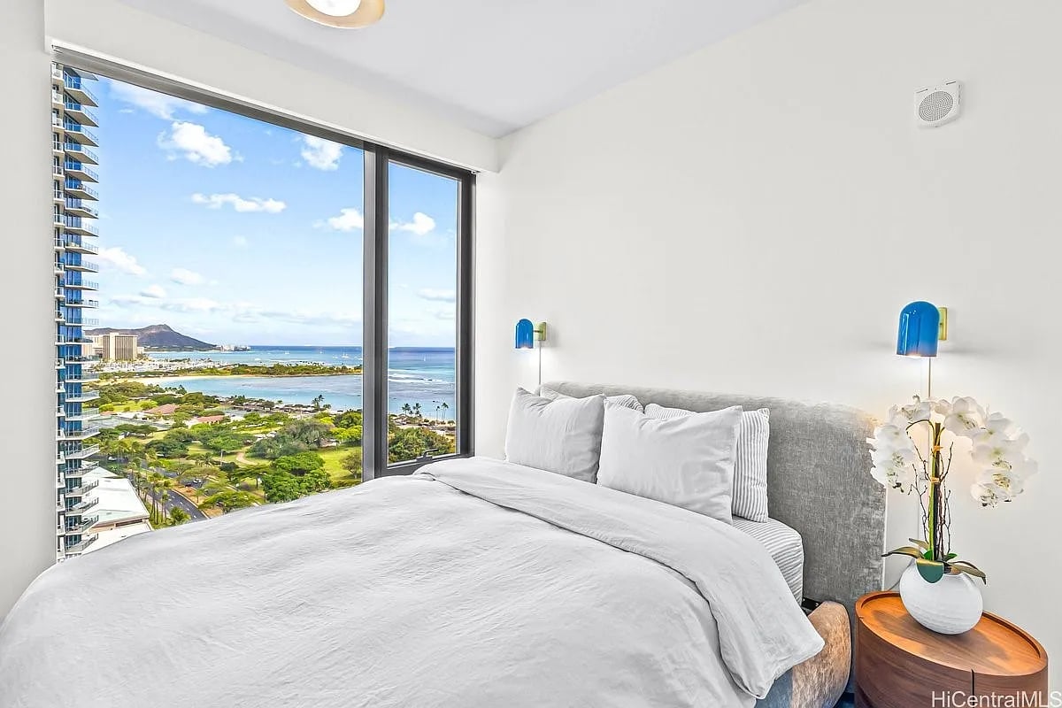 1100 Ala Moana Blvd, #2200