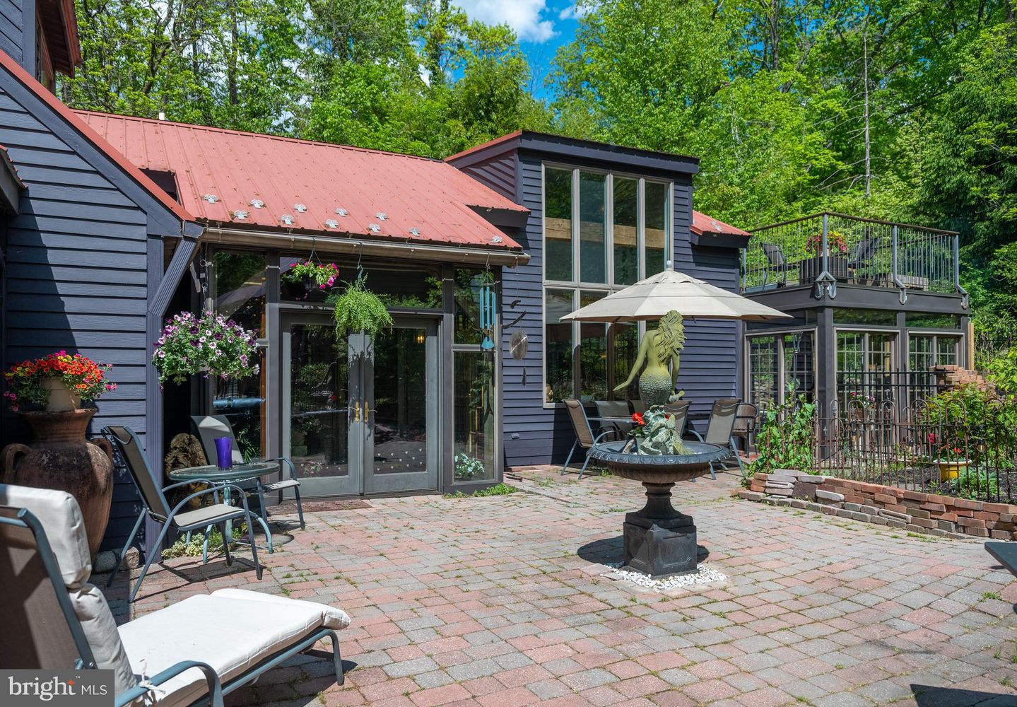 527 Creek Rd
