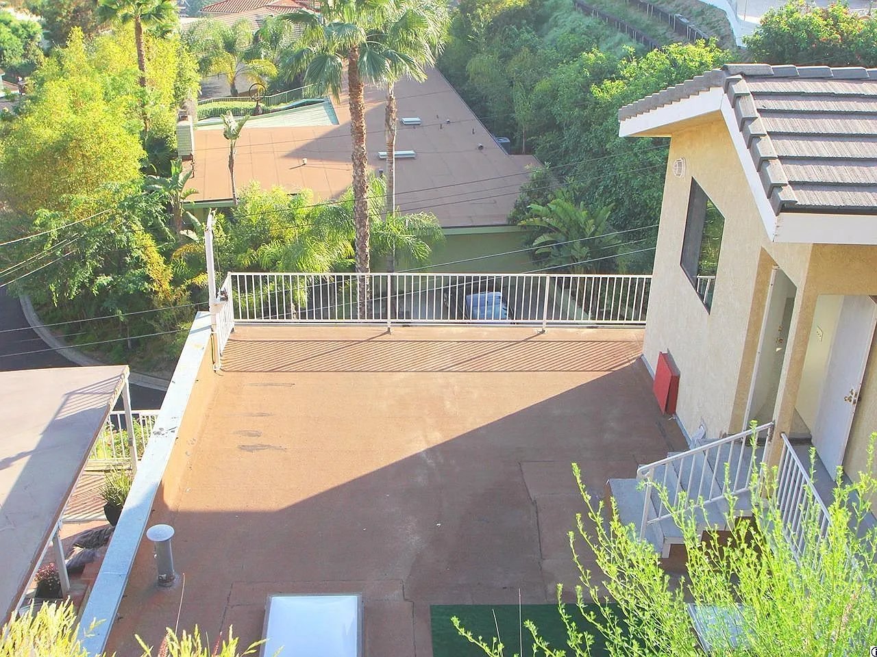 1330 Paseo Redondo