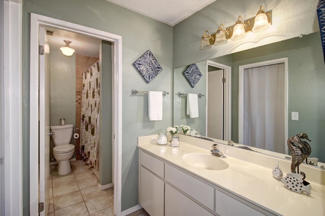 Just Sold in Greenhaven! 810 Portugal Way