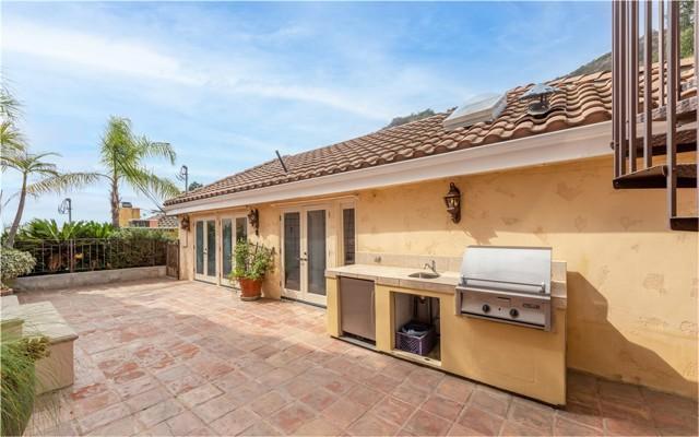 Hillside Haven on Curson