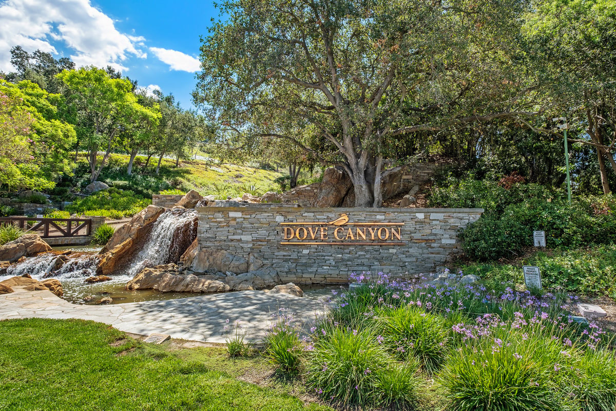 Dove Canyon 