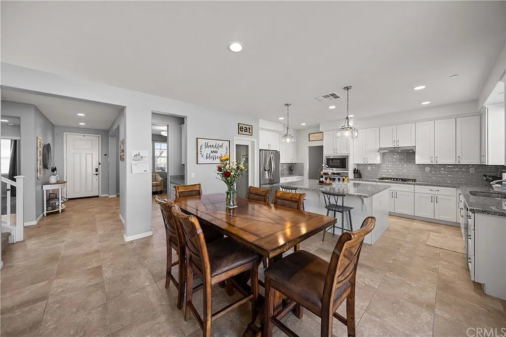 1454 Shane Ct
