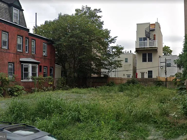 3414 Haverford Ave