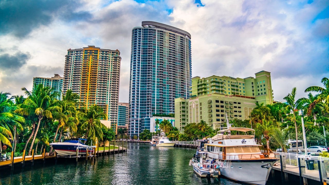 Las Olas Isles