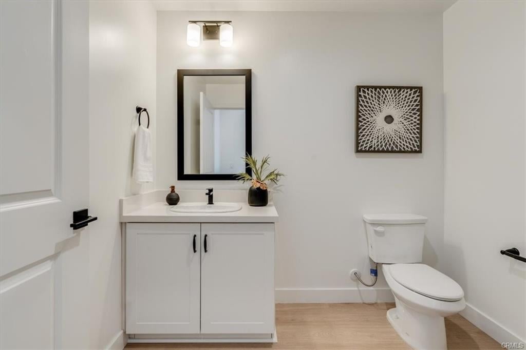 1198 Tiburon Way