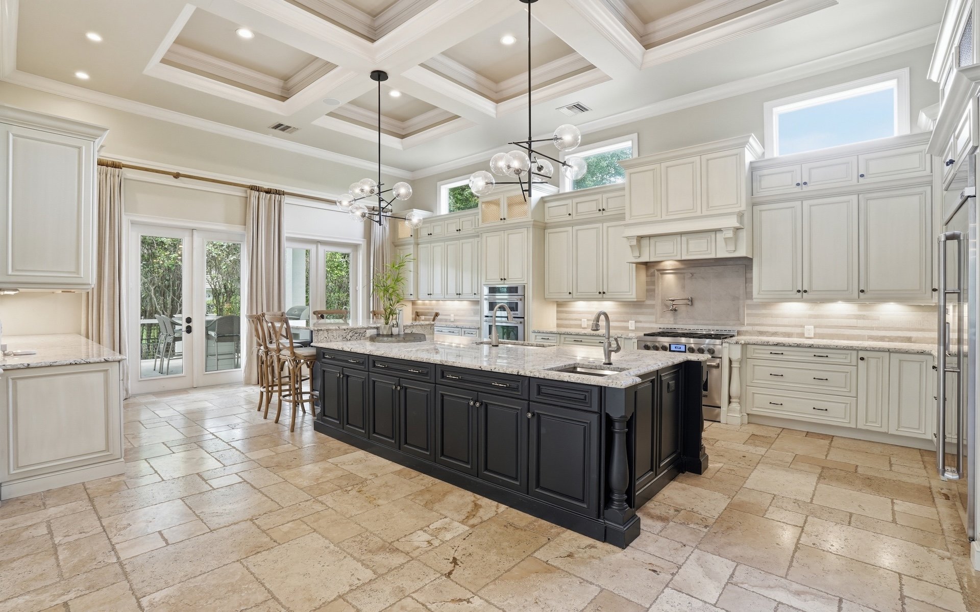 7562 Cordoba Cir