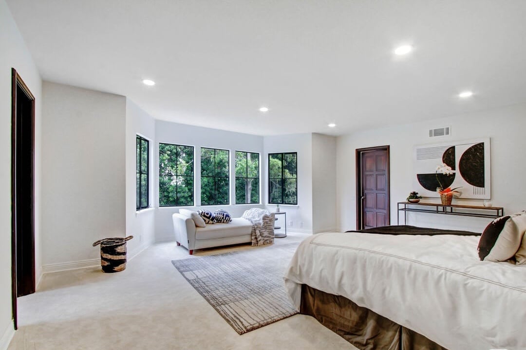 Summit Opulent