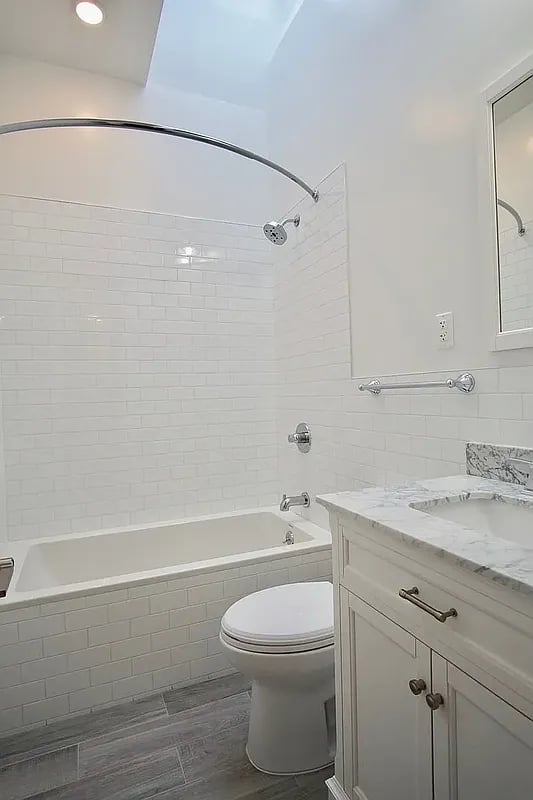 1273 Rogers Avenue #3