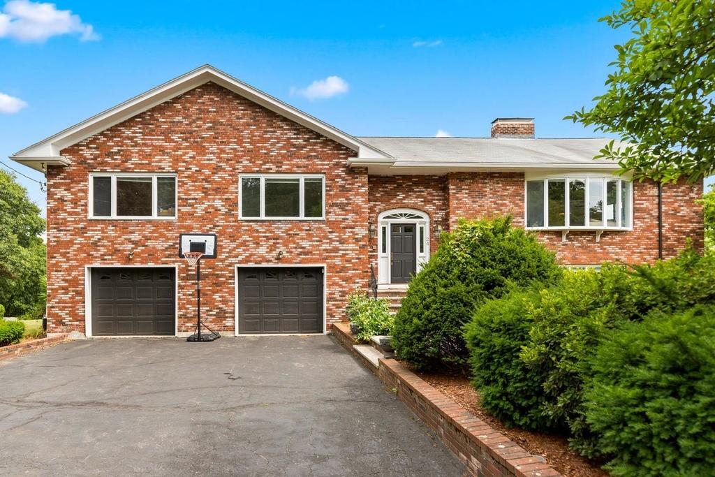 24 Surrey Rd