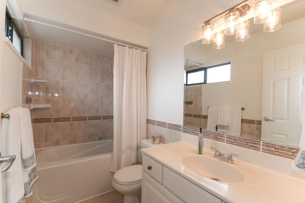 11291 Seventh Ave, #28