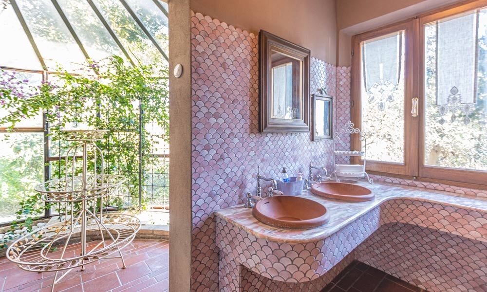 Matching Home & Business Near Fano 