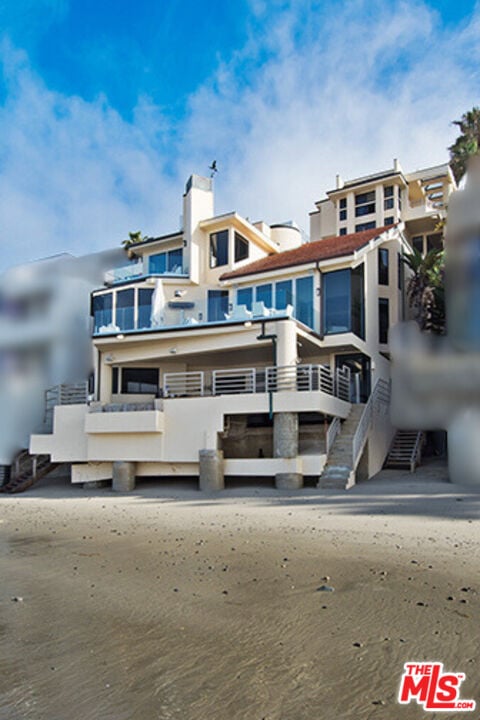 Solis Crest, Broad Beach Rd, 90265