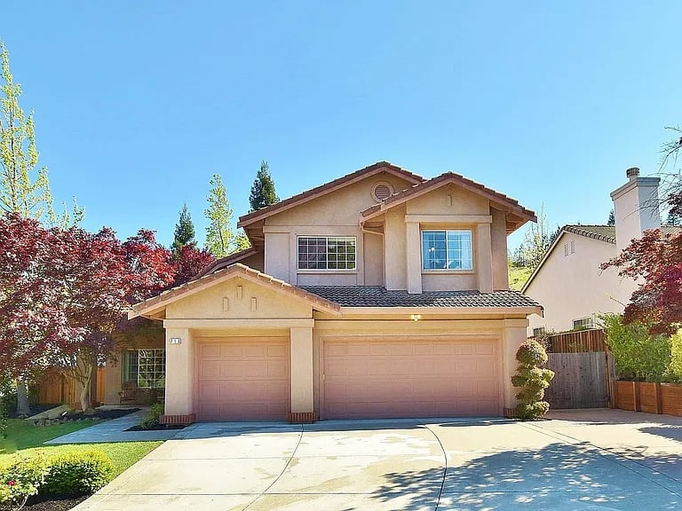 719 Bourne Ct