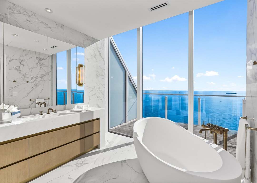 525 N Fort Lauderdale Beach Blvd #2201