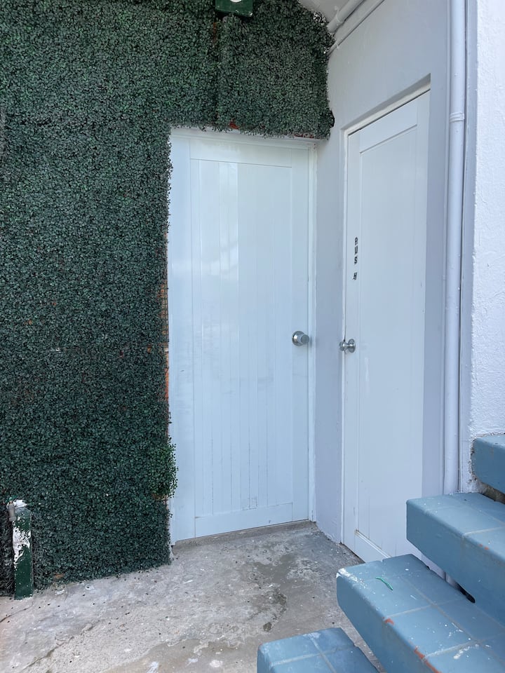 Beach House Apt 3 • Budget 1BR Kitchen • Beachside - Airbnb