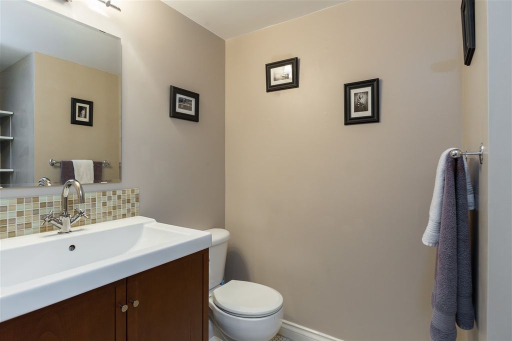 1750 W 10th Ave, #203