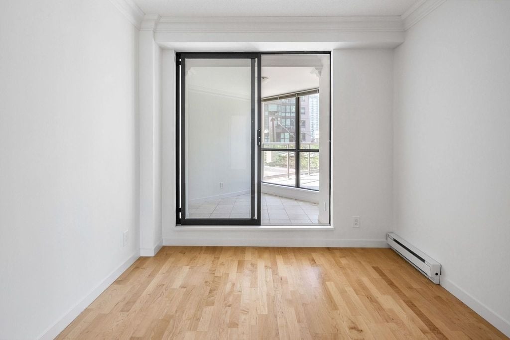 1331 Alberni St, #106