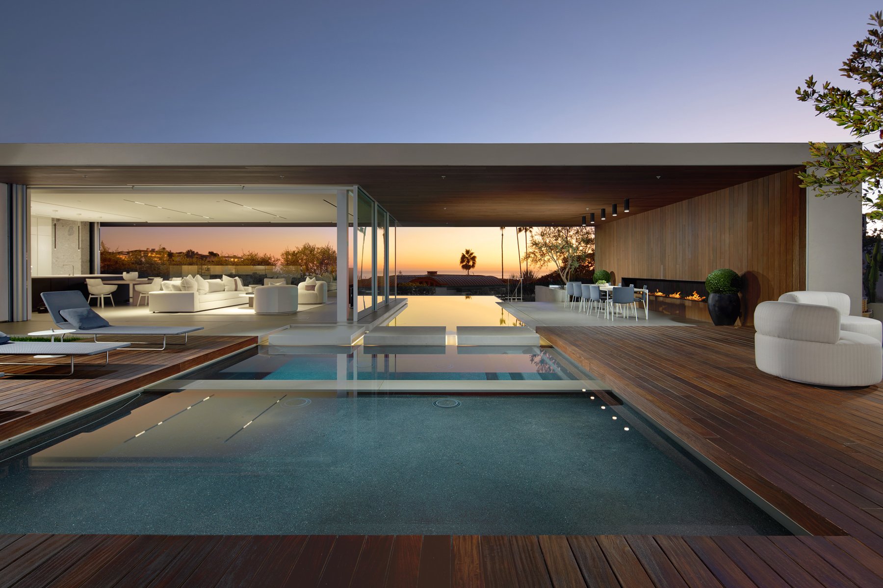2460 Monaco