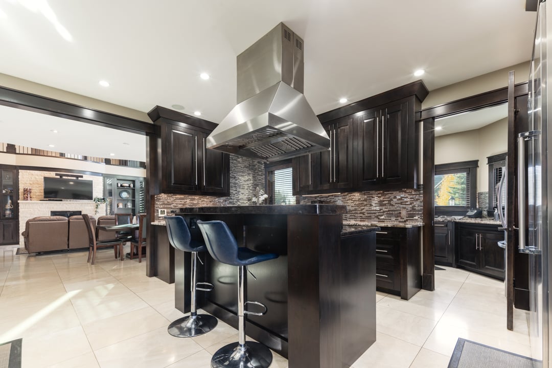 Private Bearspaw Estate Home