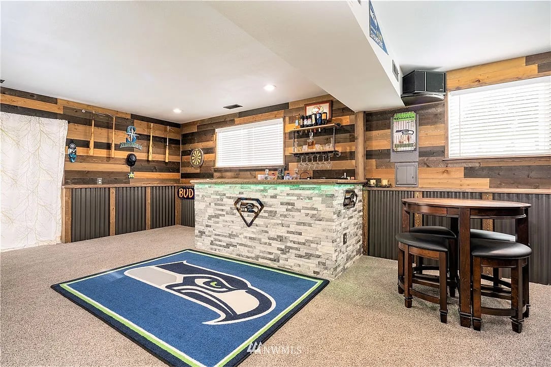 2110 Bobb Ct SE