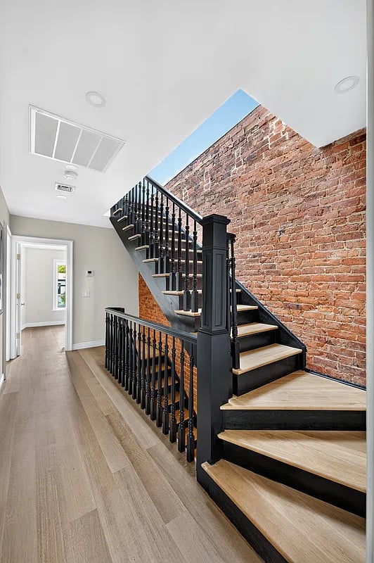 428 Vanderbilt Ave 