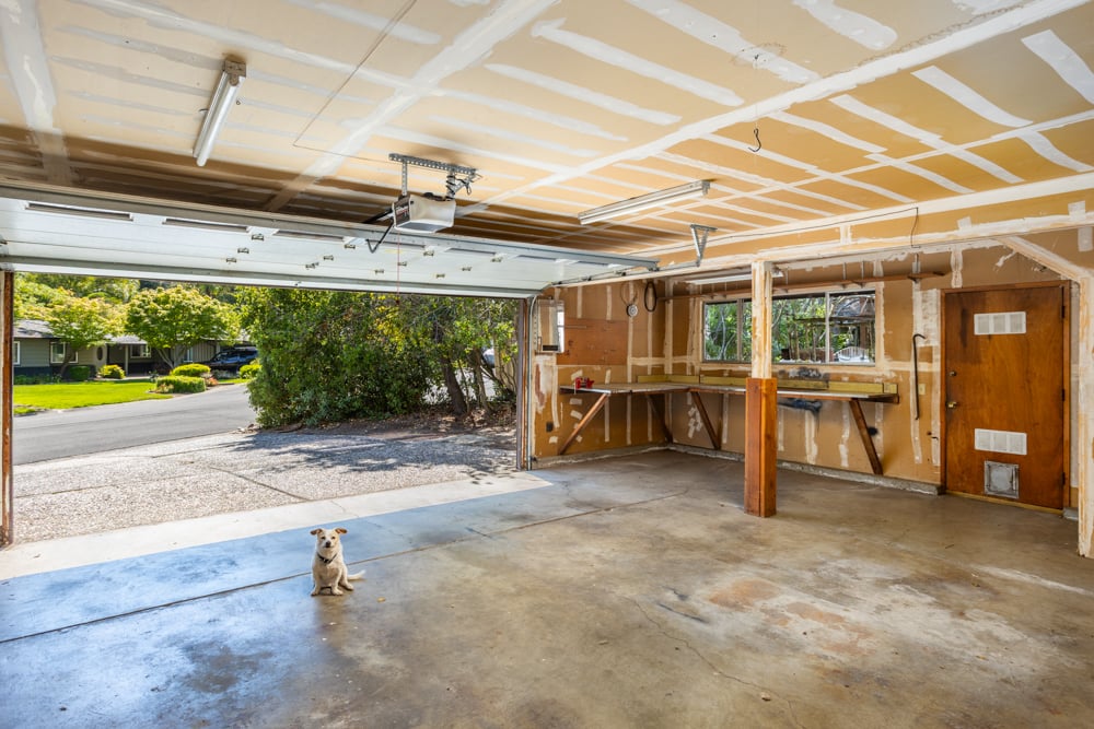 244 Ivy Dr