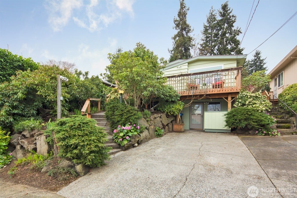 3225 25th Avenue W