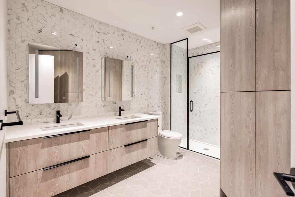 322 E 15th Ave, #212