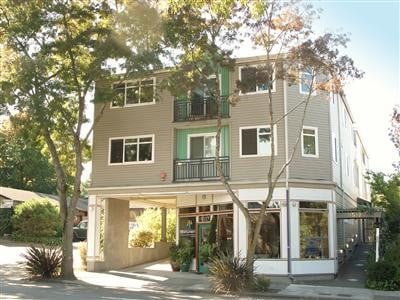 9517 35th Avenue NE #3C