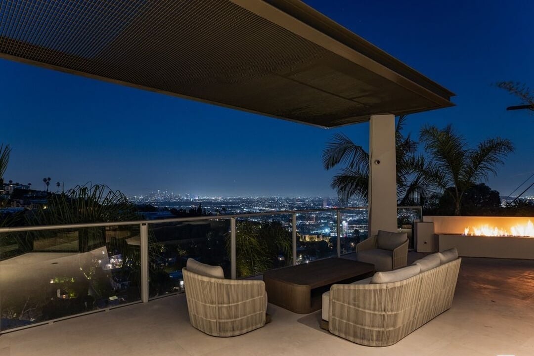 Monarch Crest, Sierra Mar Pl, 90069