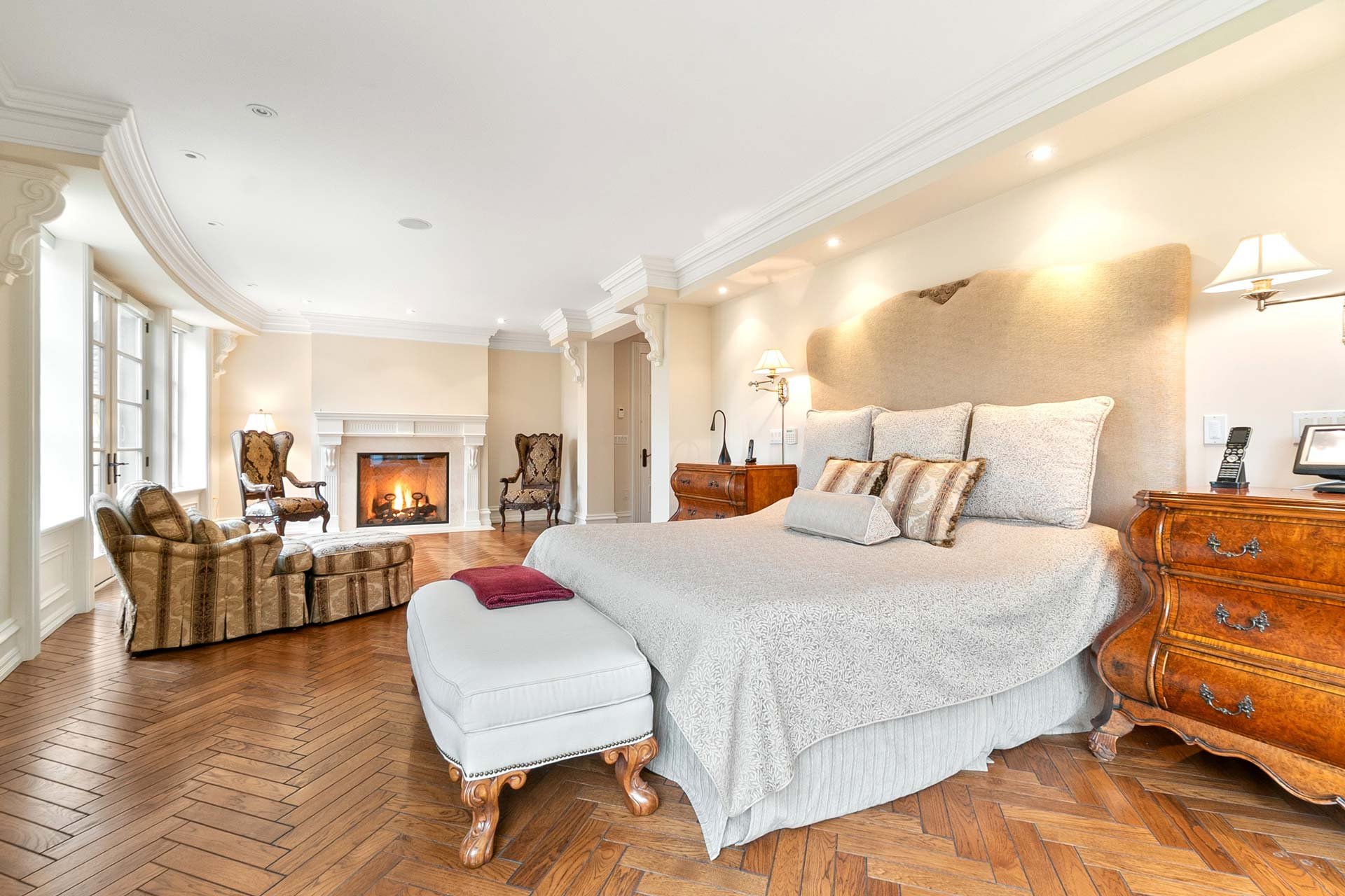 1343 Blythe Road Inside Mississauga's most prestigious estate - Image 5