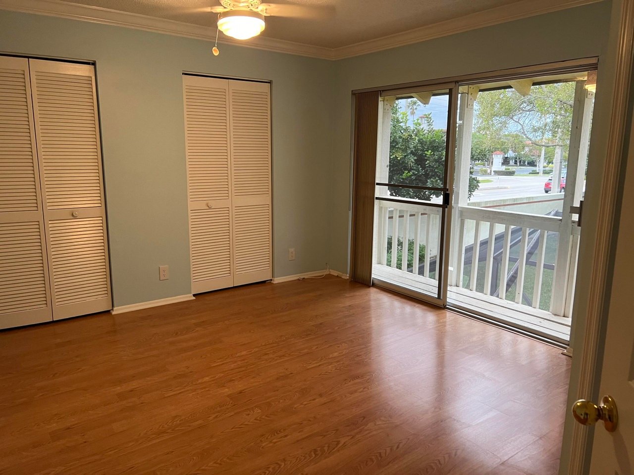 166 Seabreeze Cir